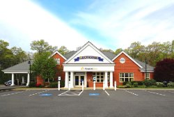 HarborOne Bank in Bridgewater, MA Exterior