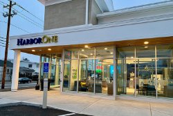 HarborOne Bank in Stoughton, MA Exterior